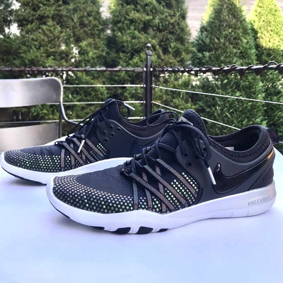 nike free tr7 metallic
